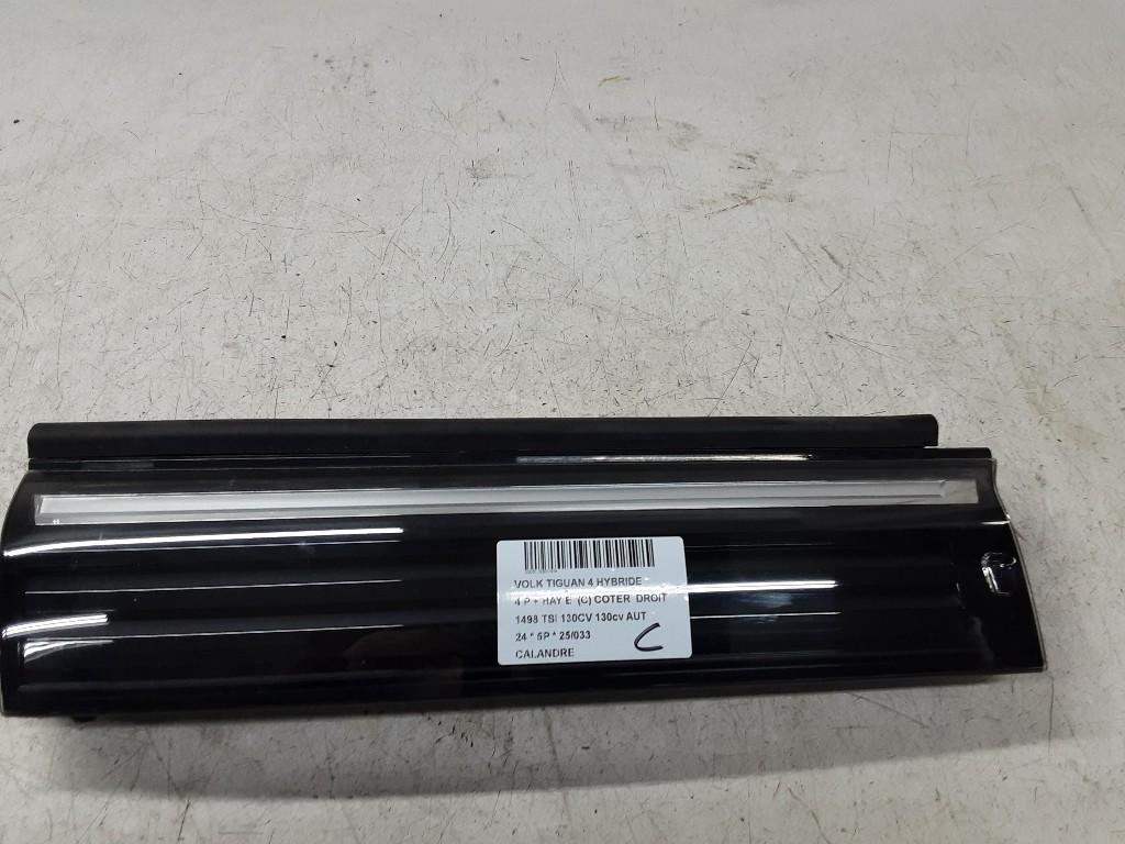 LUCHTROOSTER Volkswagen Tiguan (CT1) (571853656A), Auto-onderdelen, Overige Auto-onderdelen, Volkswagen, Gebruikt