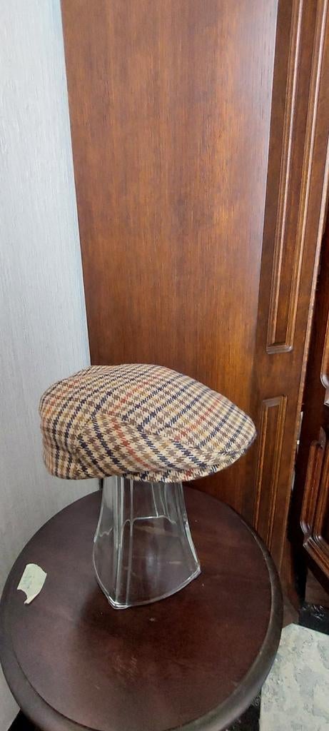 Chapeau pour homme, Enlèvement, Casquette