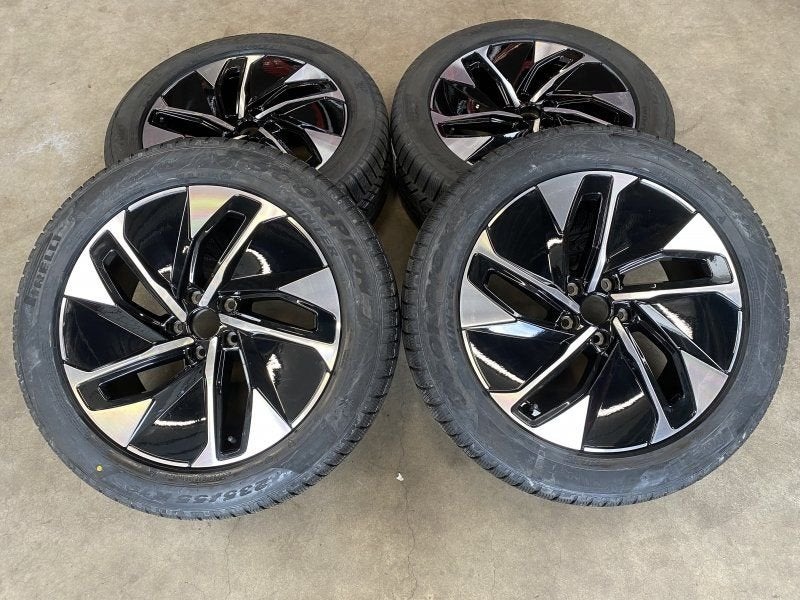 19 inch originele Hamar velgen + Pirelli winterbanden Volksw, Auto-onderdelen, 19 inch, Gebruikt, -, -