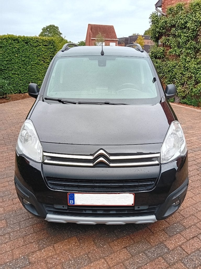 Berlingo Multispace 1.2 PureTech 110 S&S MAN XTR (2018), Auto's, Voorwielaandrijving, Stof, Euro 6, 1199 cc