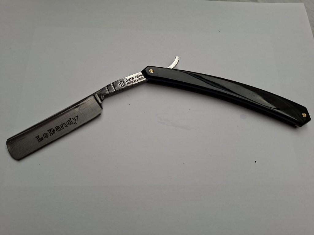 Rasoir Thiers-Issard Le dandy 5/8 plastique noir, acier C135, Enlèvement ou Envoi, Neuf