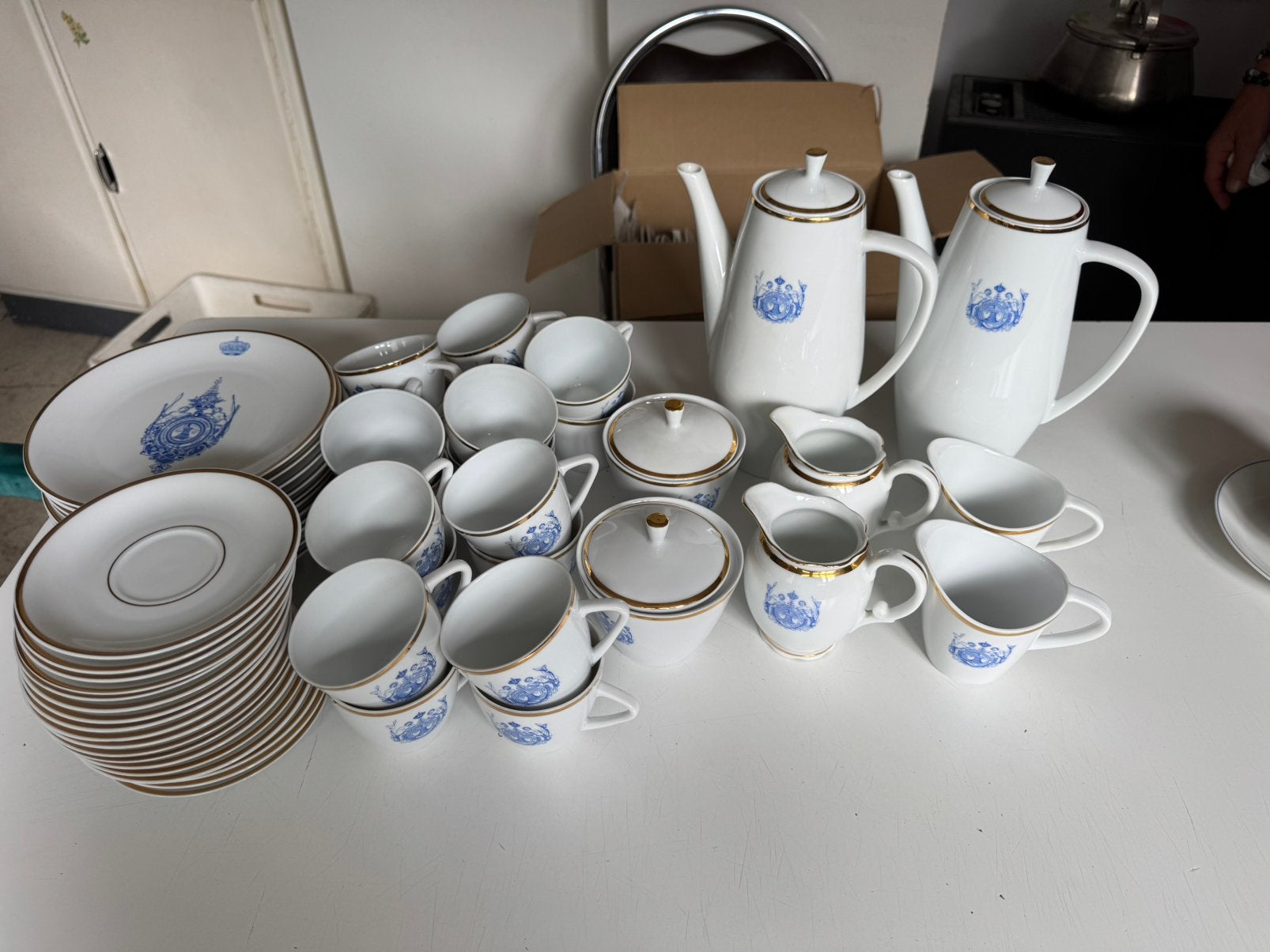 Service handbooggilde fort lapin brugge, Ophalen
