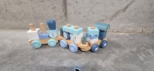 Houten blokkentrein in pastelkleuren – uit losse stukken, Enlèvement, Utilisé