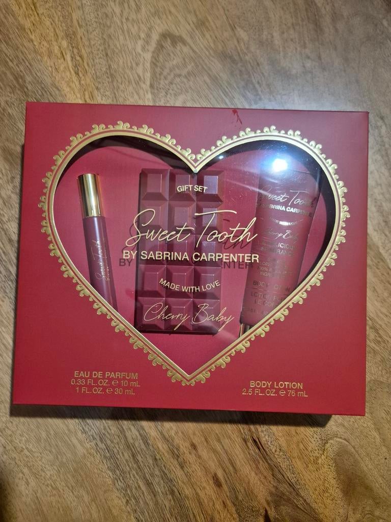 Coffret cadeau Sabrina Carpenter neuf, Enlèvement ou Envoi, Neuf
