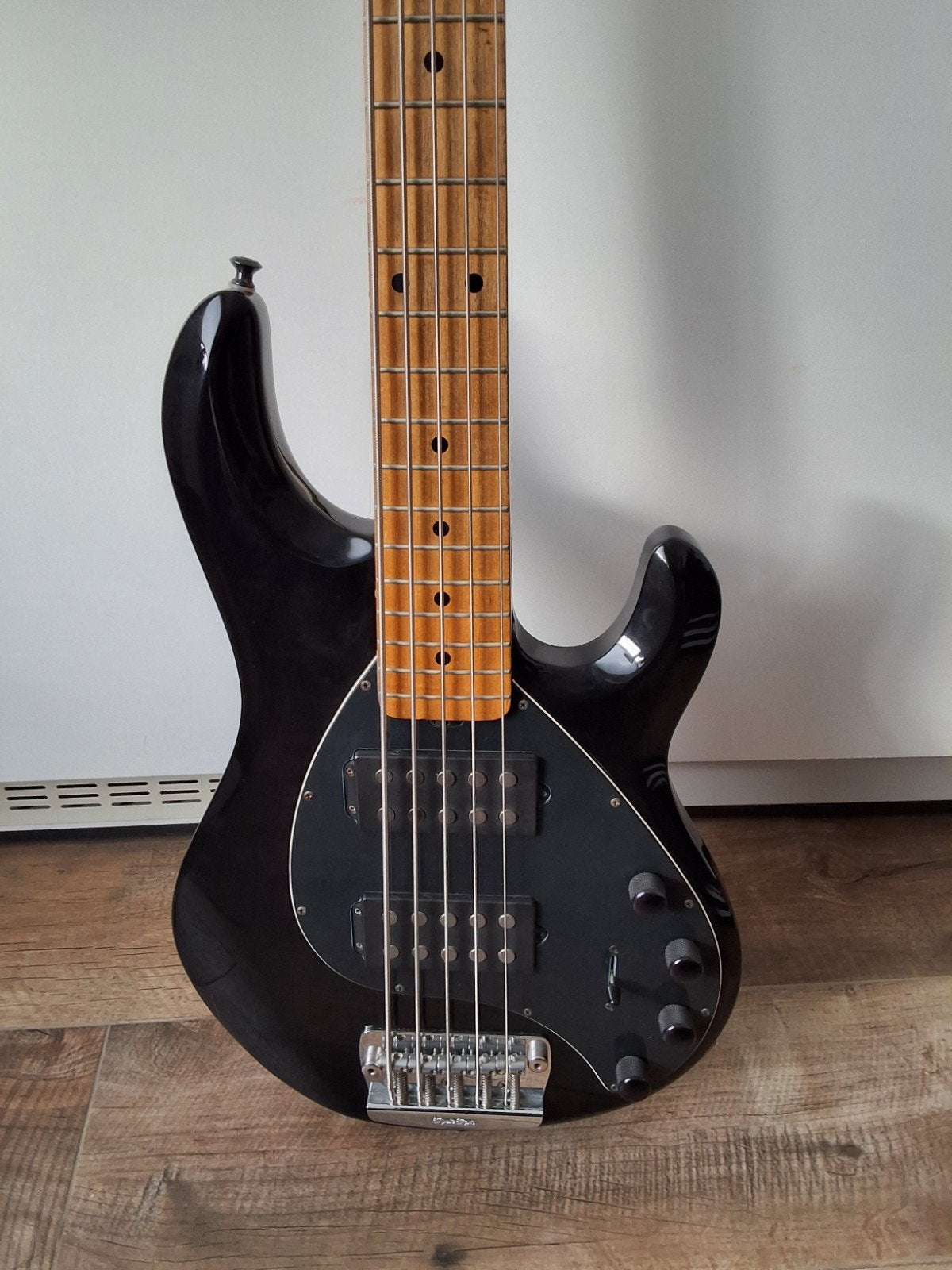 musicman stingray 5HH, Musique & Instruments, Instruments à corde | Guitares | Basses, Enlèvement, Utilisé, Électrique, 5 cordes