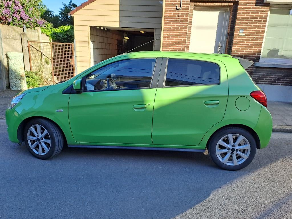 Mitsubishi space star, Auto's, Mitsubishi, Particulier, Space Star, Benzine, Euro 5, 5 deurs, Handgeschakeld, Groen, Zwart