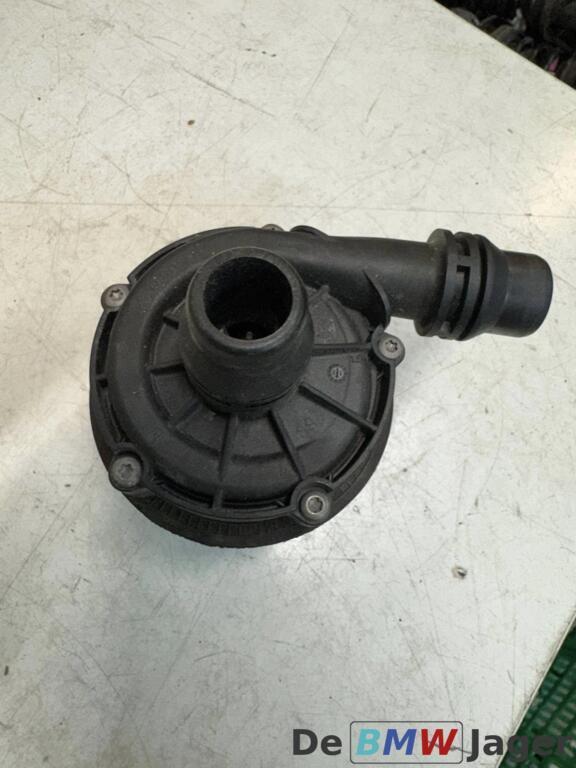 Extra waterpomp BMW F21 F22 F23 F30 F32 F33 F31 F83 4799524, Enlèvement ou Envoi, Utilisé, BMW, BMW