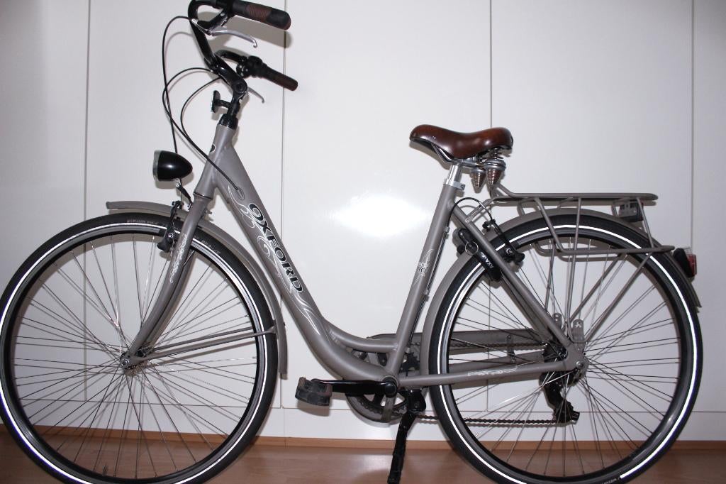 Als nieuwe 28 inch Oxford jeugd-damesfiets - 7 versn., Fietsen en Brommers, Velgrem, Versnellingen, Zo goed als nieuw, Oxford