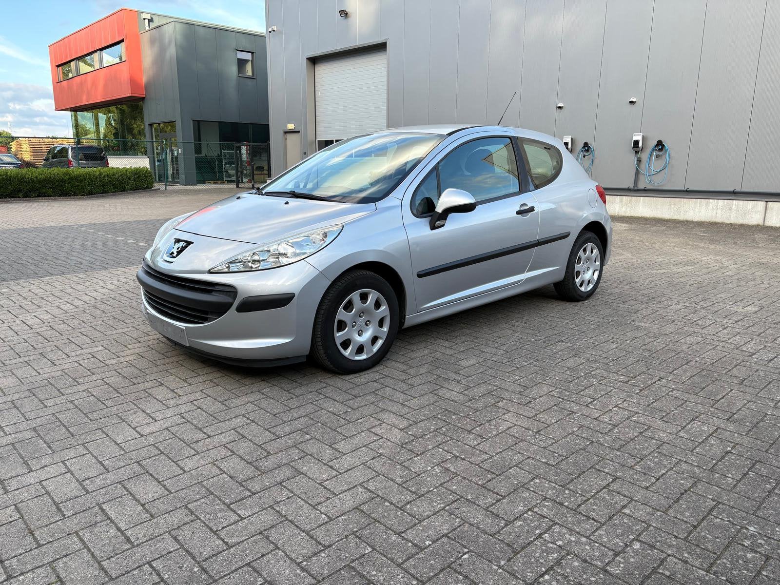 Peugeot 207 1.4 benzine, Auto's, Elektrische ramen, Handgeschakeld, Particulier, Zilver of Grijs