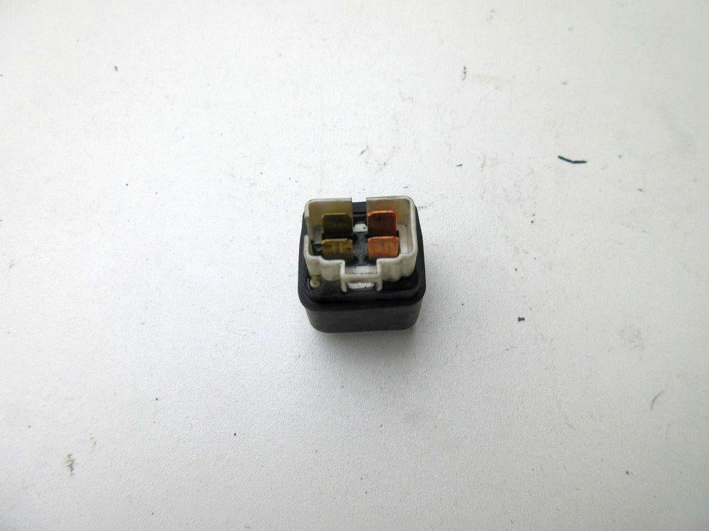 Yamaha FJ1200 relais 4P relay FJ 1200 vier pins Omron FJ1100, Enlèvement ou Envoi, Utilisé