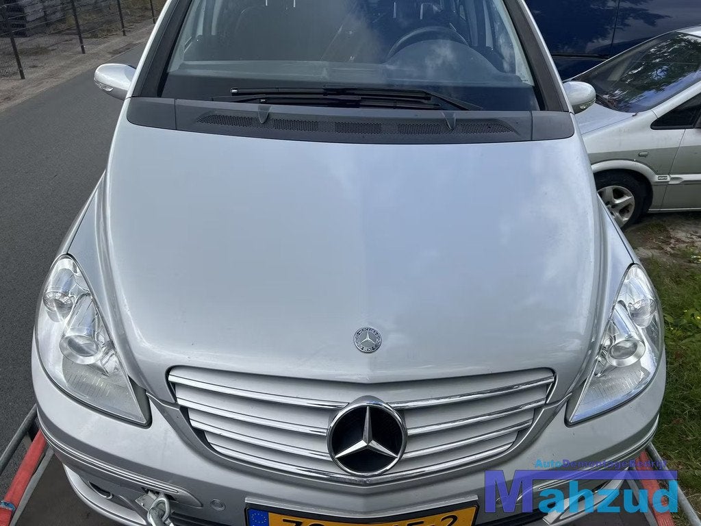 MERCEDES B KLASSE W245 ZILVER 761 Motorkap 2005-2011, Gebruikt, Mercedes-Benz AG, Mercedes-Benz, Mercedesstrasse 120
70372  Stuttgart, DE