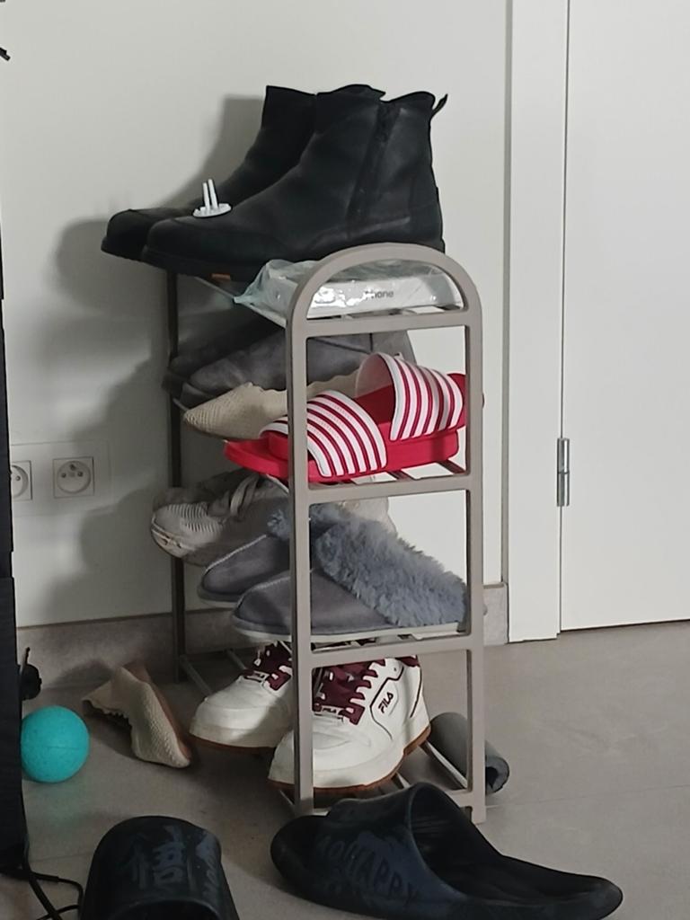 Schoennen rek te koop, Ophalen, Nieuw