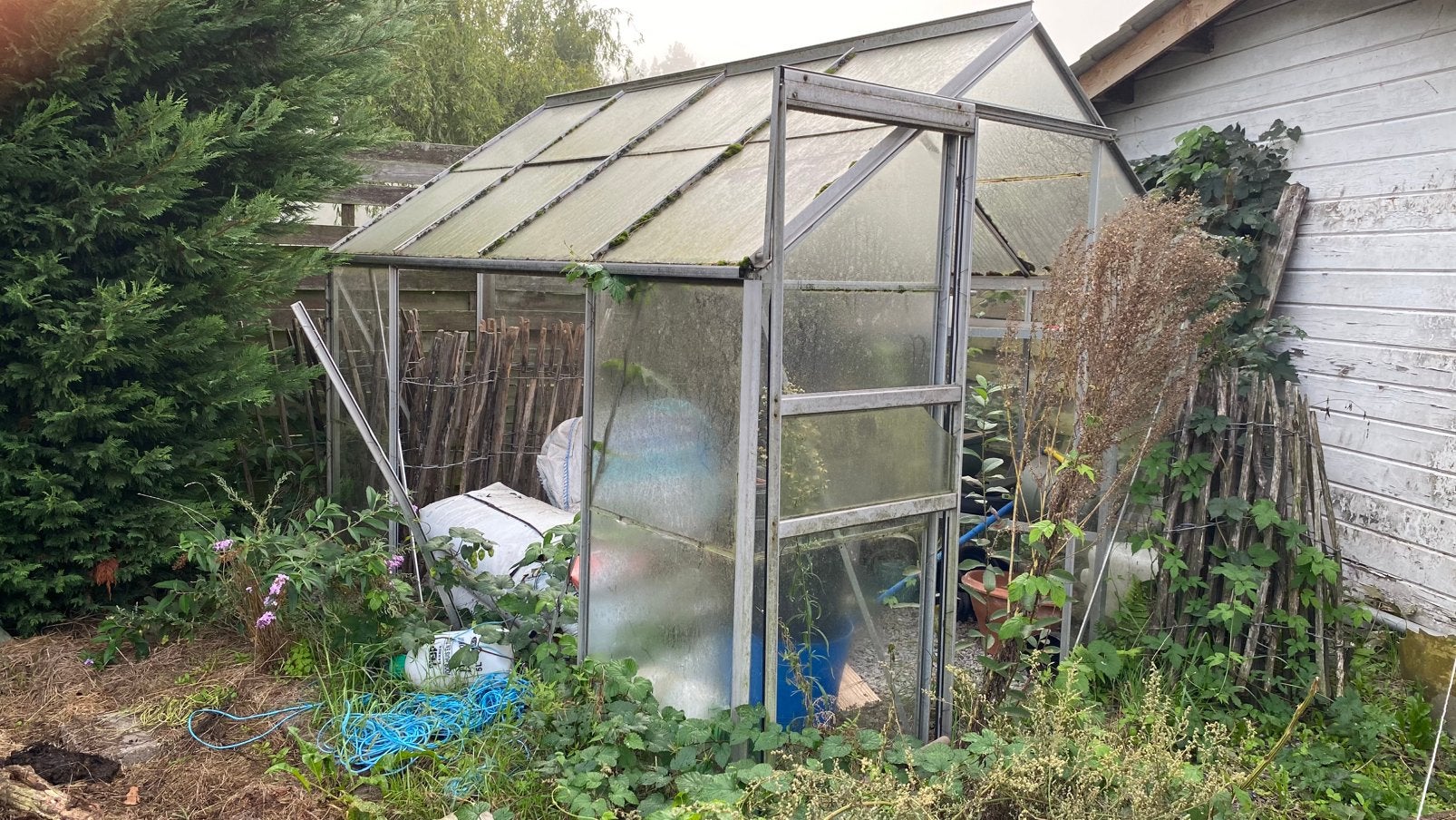 Oude serre met paar ruitjes kapot, Tuin en Terras, Ophalen, Gebruikt, Staal
