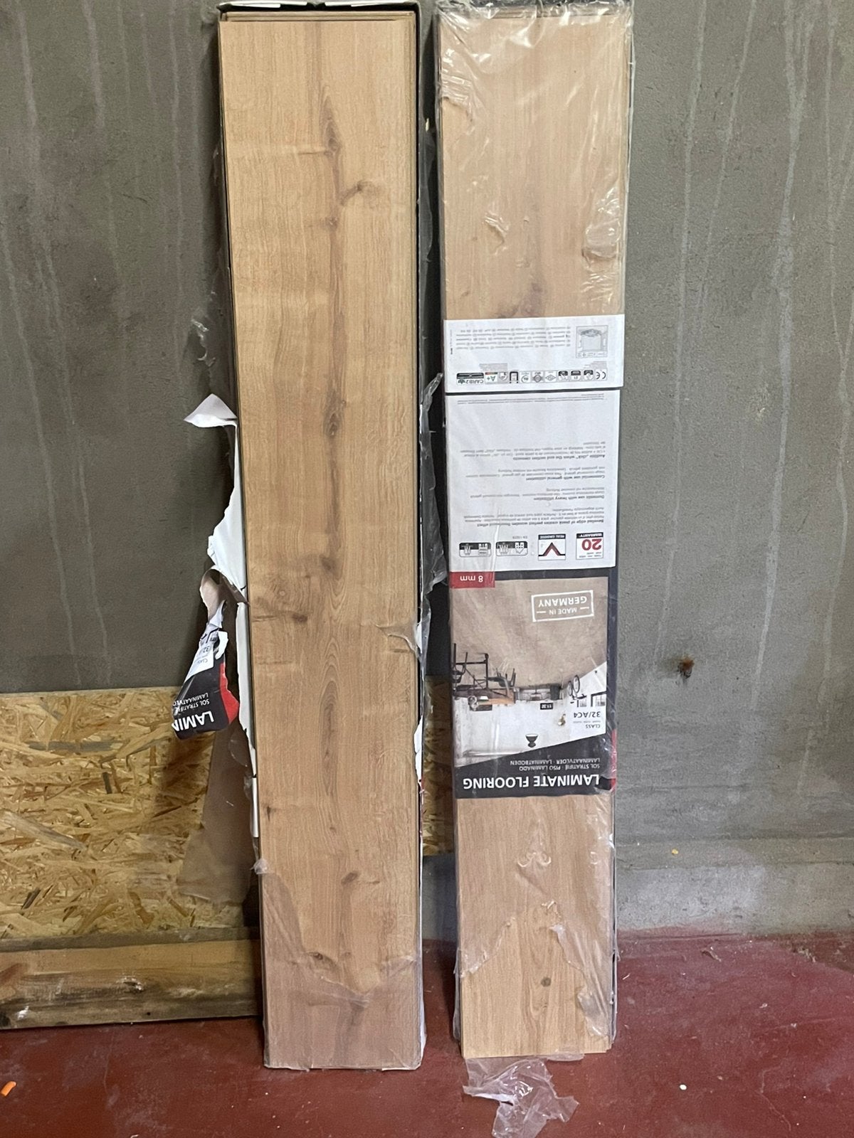 2pakken laminaat 8mm +- 4,5m2. 15€, Ophalen, Zo goed als nieuw, Laminaat