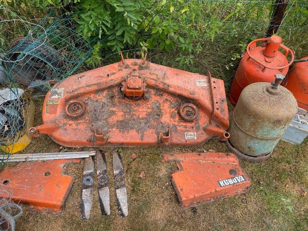 ancienne table de coupe de tracteur KUBOTA, Articles professionnels, Agriculture | Tracteurs, Autres marques, Jusqu'à 80 ch, Enlèvement