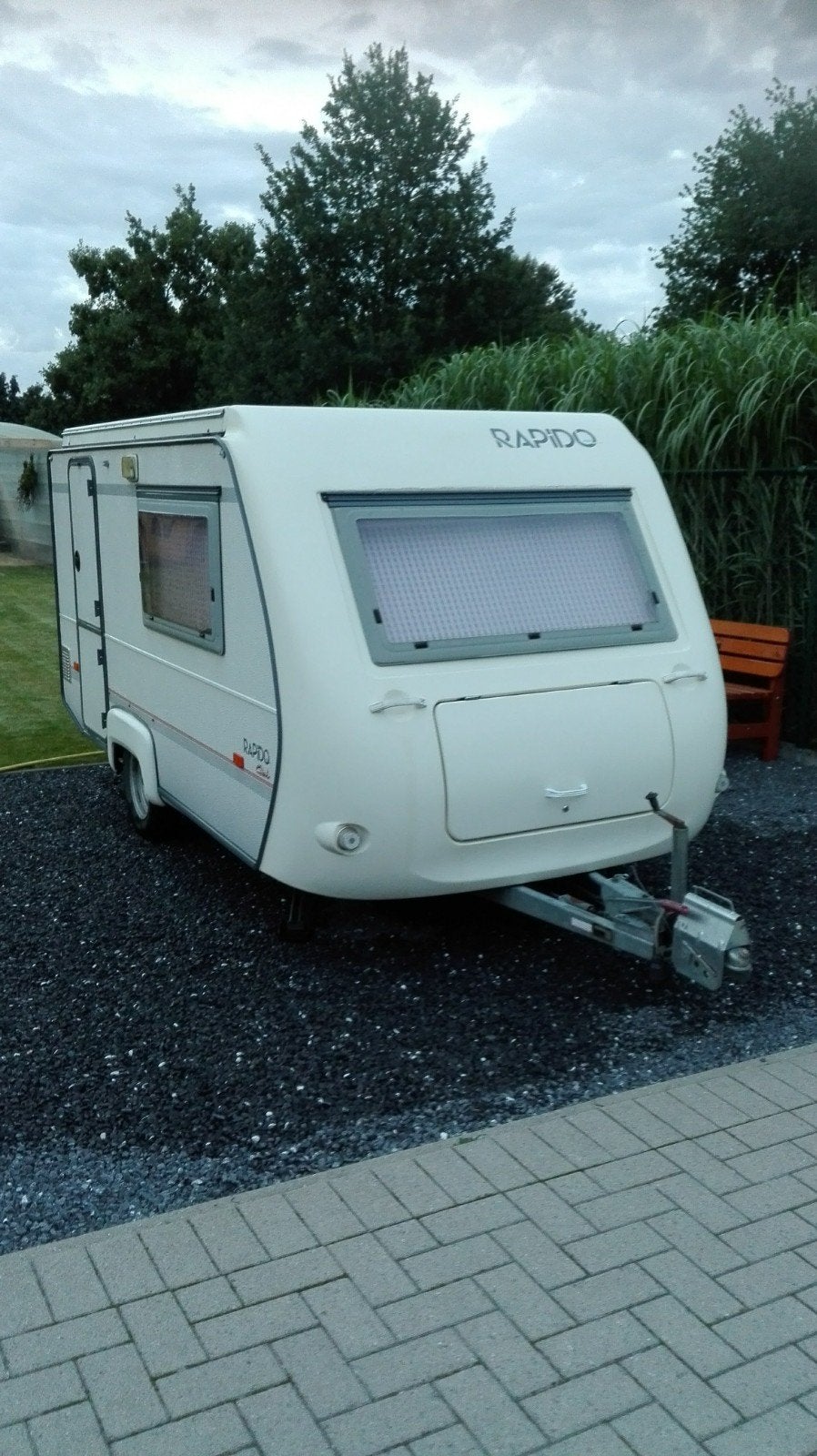 Caravan rapido club 31 T DL <750kg geen keuring nodig, Caravans en Kamperen, Vast bed, Hefdak, Rapido, Particulier