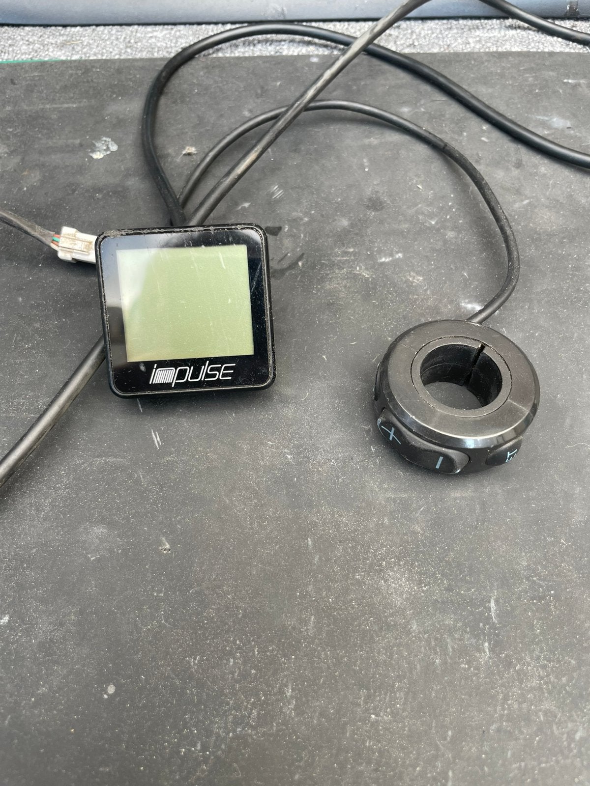 Impulse display, Fietsen en Brommers, Fietsaccessoires | Fietscomputers, Ophalen, Zo goed als nieuw