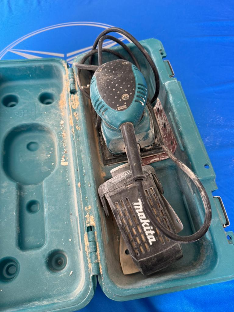 Schuurmachine Makita, Ophalen, Zo goed als nieuw