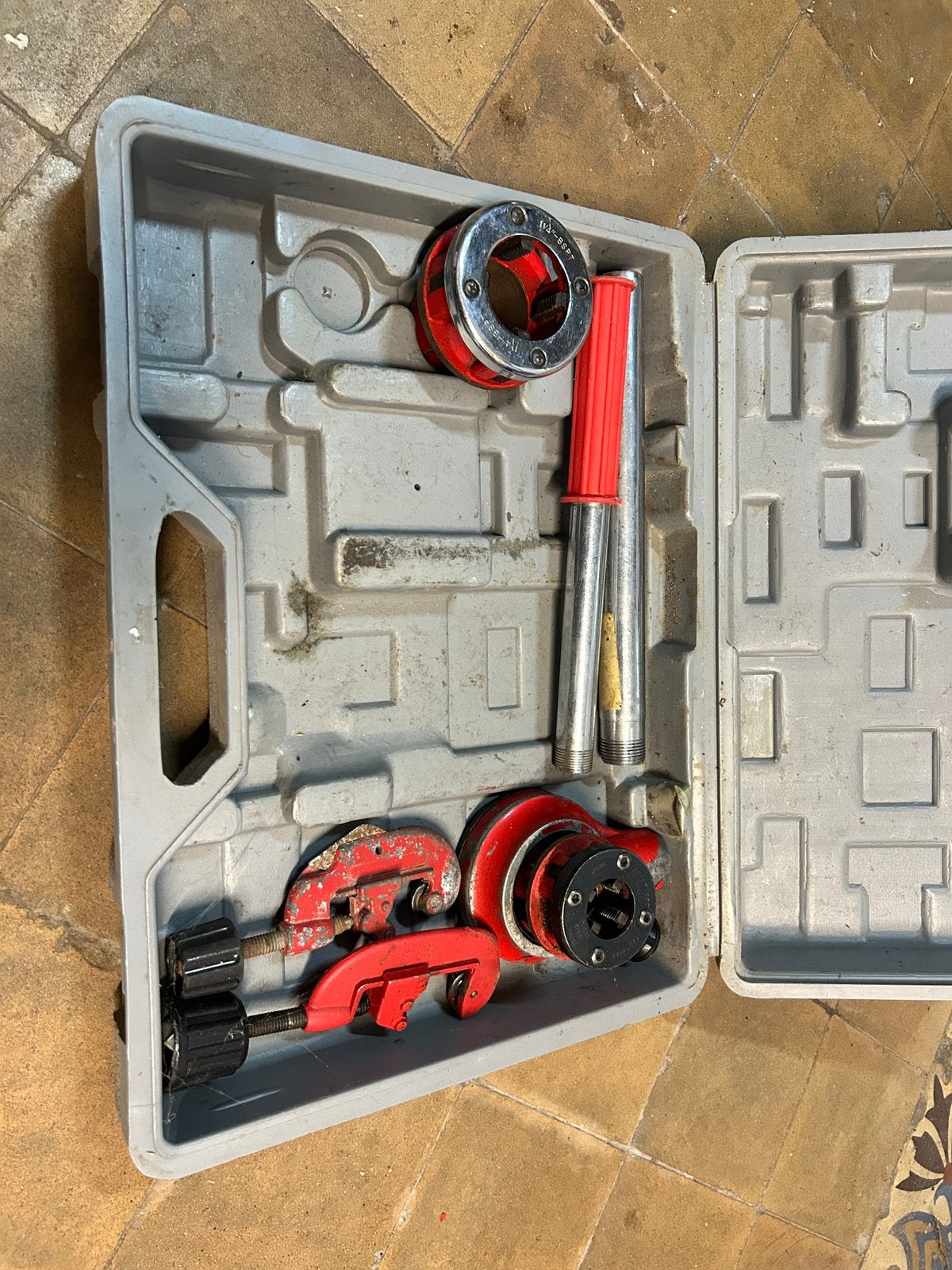 Filière pour tuyaux de chauffage, Bricolage & Construction, Enlèvement, Utilisé