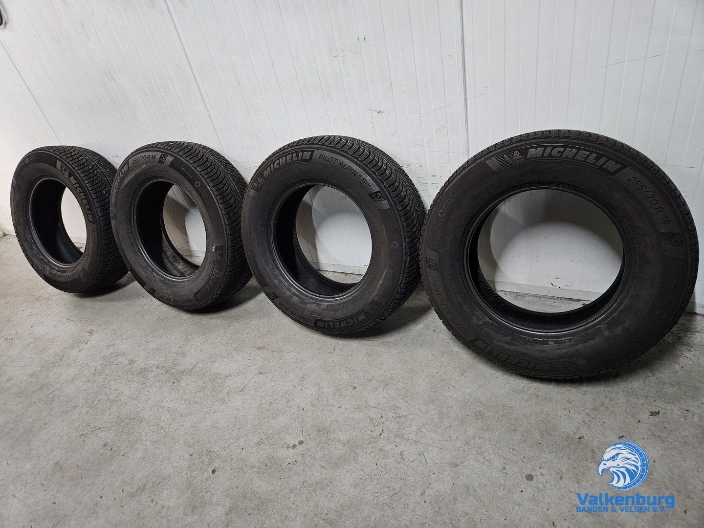 7-8mm! Winterbanden 255/70R18 Michelin Pilot Alpin 5 SUV, Auto-onderdelen, Banden en Velgen, 18 inch, Gebruikt, 255 mm, -