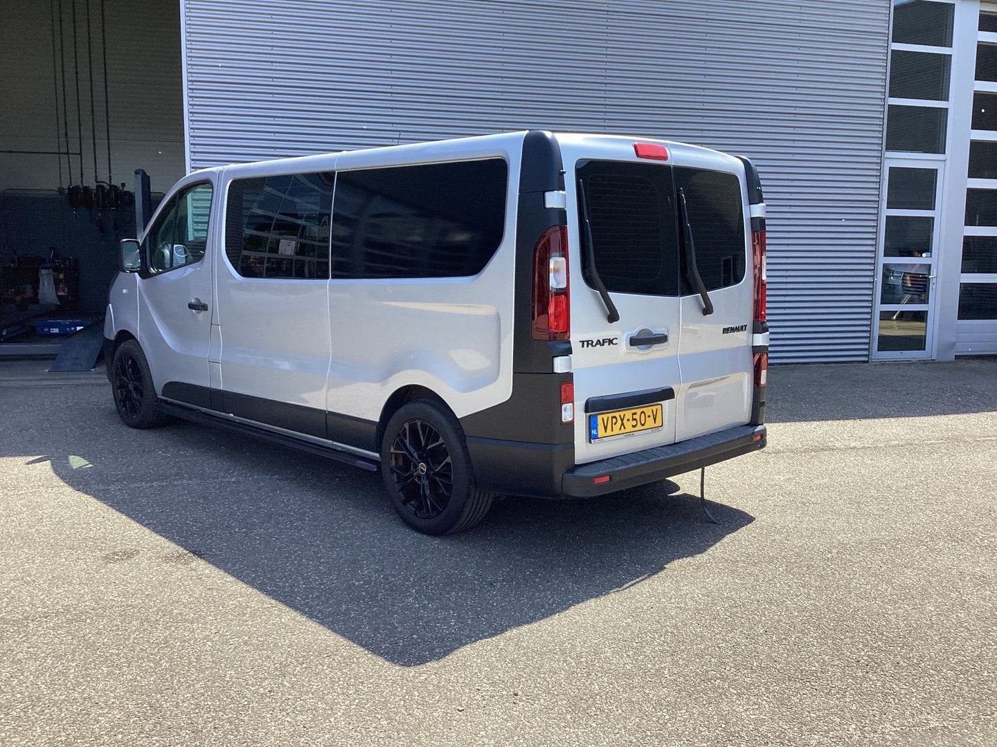 Renault Trafic 1.6 dCi L2 DC Dubbel Cabine Euro 6/ Cruise/ N, Auto's, 174 g/km, Renault, Bedrijf, Parkeersensor