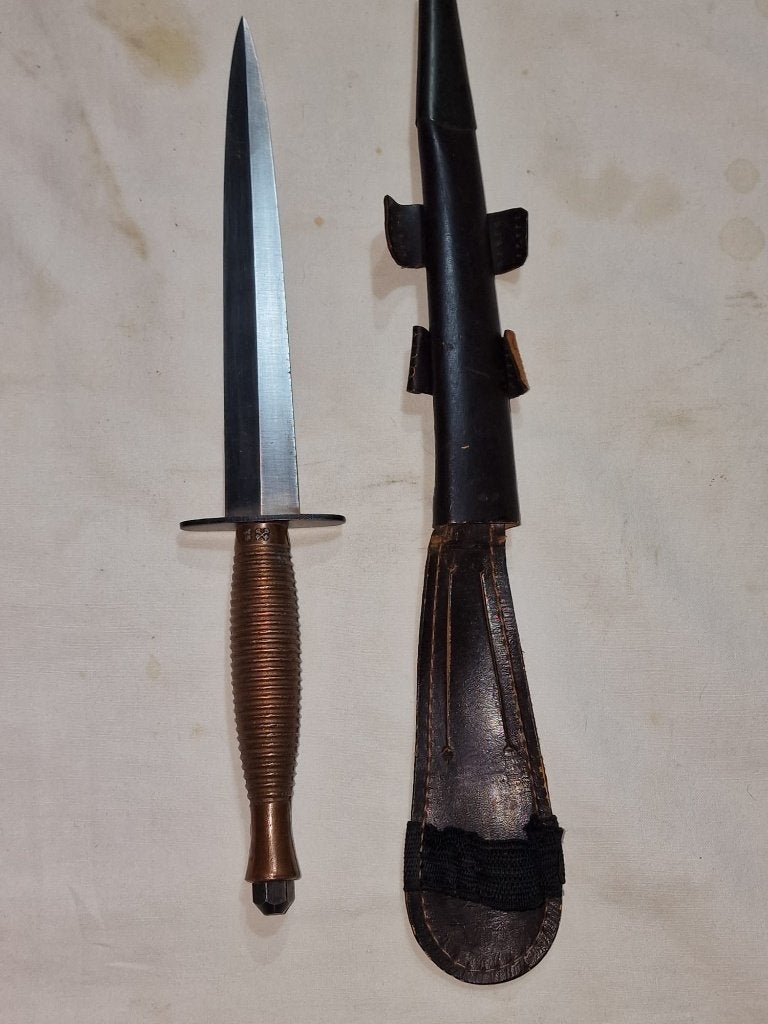 Dague commando anglaise, Enlèvement ou Envoi, Armée de terre, Couteau ou Poignard