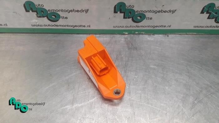 Airbag Sensor van een Volkswagen Touran (Touran 03-), Gebruikt, -, Volkswagen, -