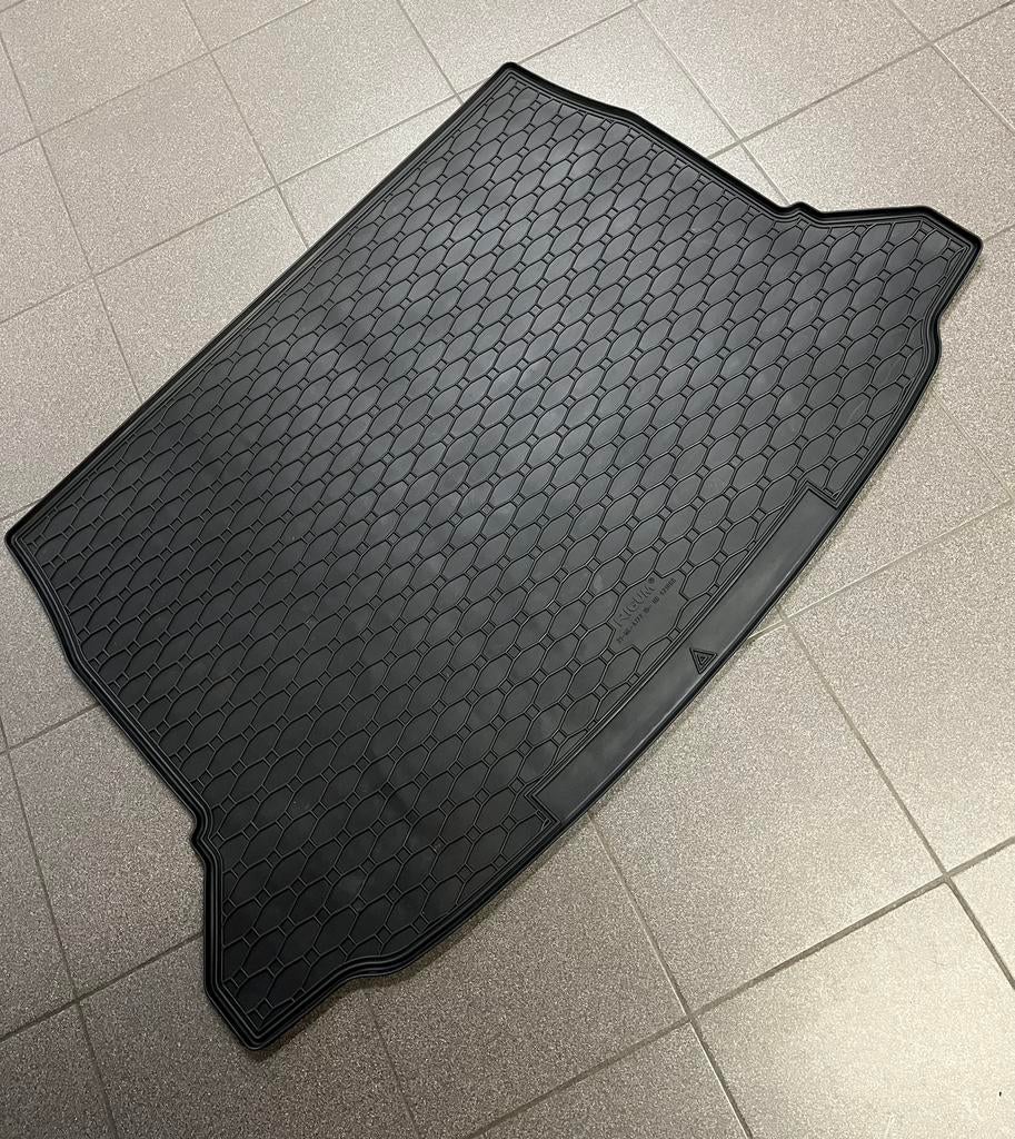 Rubberen koffermat Mercedes, Ophalen, Zo goed als nieuw