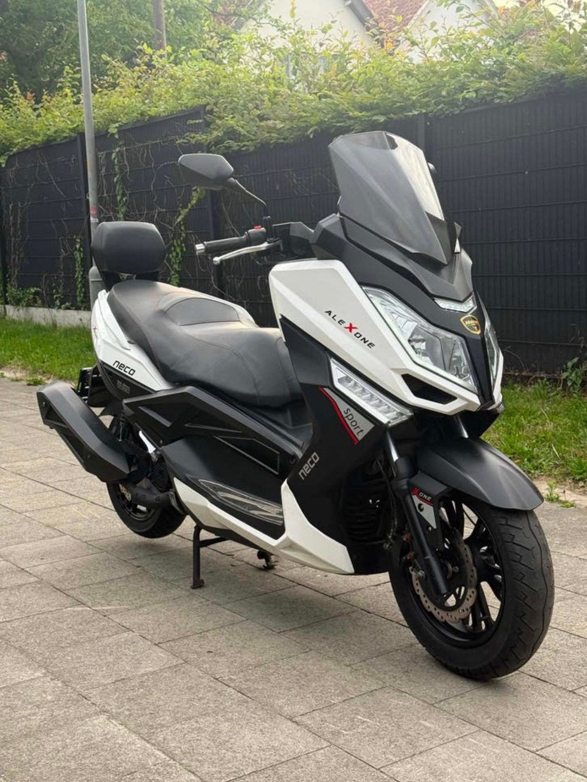 Neco alexone 125 cc à vendre, Motos, Motos | Marques Autre, Particulier, Scooter, jusqu'à 11 kW, 1 cylindre, Automatique, Occasion