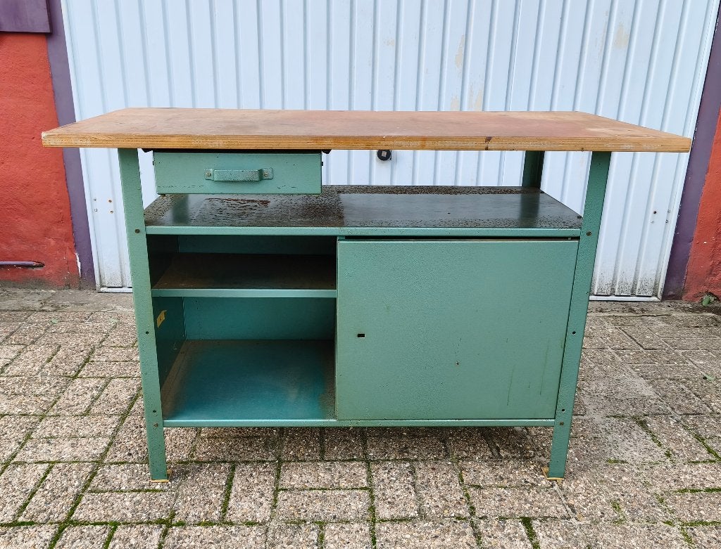 Metalen werkbank, Doe-het-zelf en Bouw, Ophalen, Gebruikt, 70 tot 120 cm