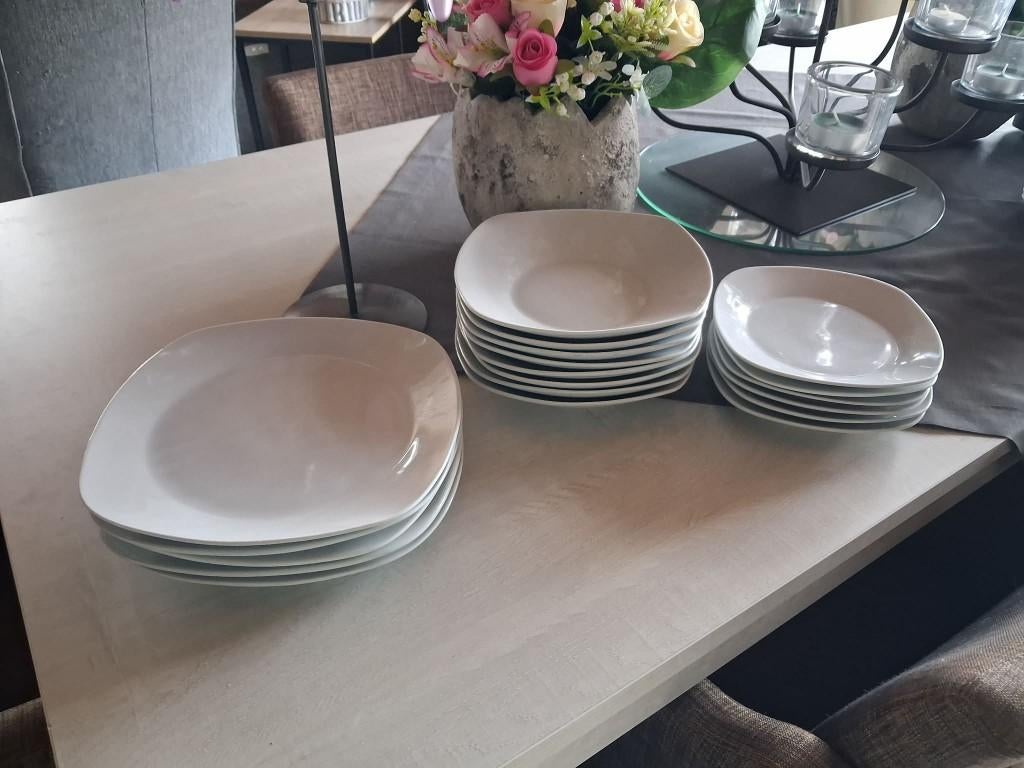 witte borden - platte - soep – dessert, Ophalen, Gebruikt, Bord(en)