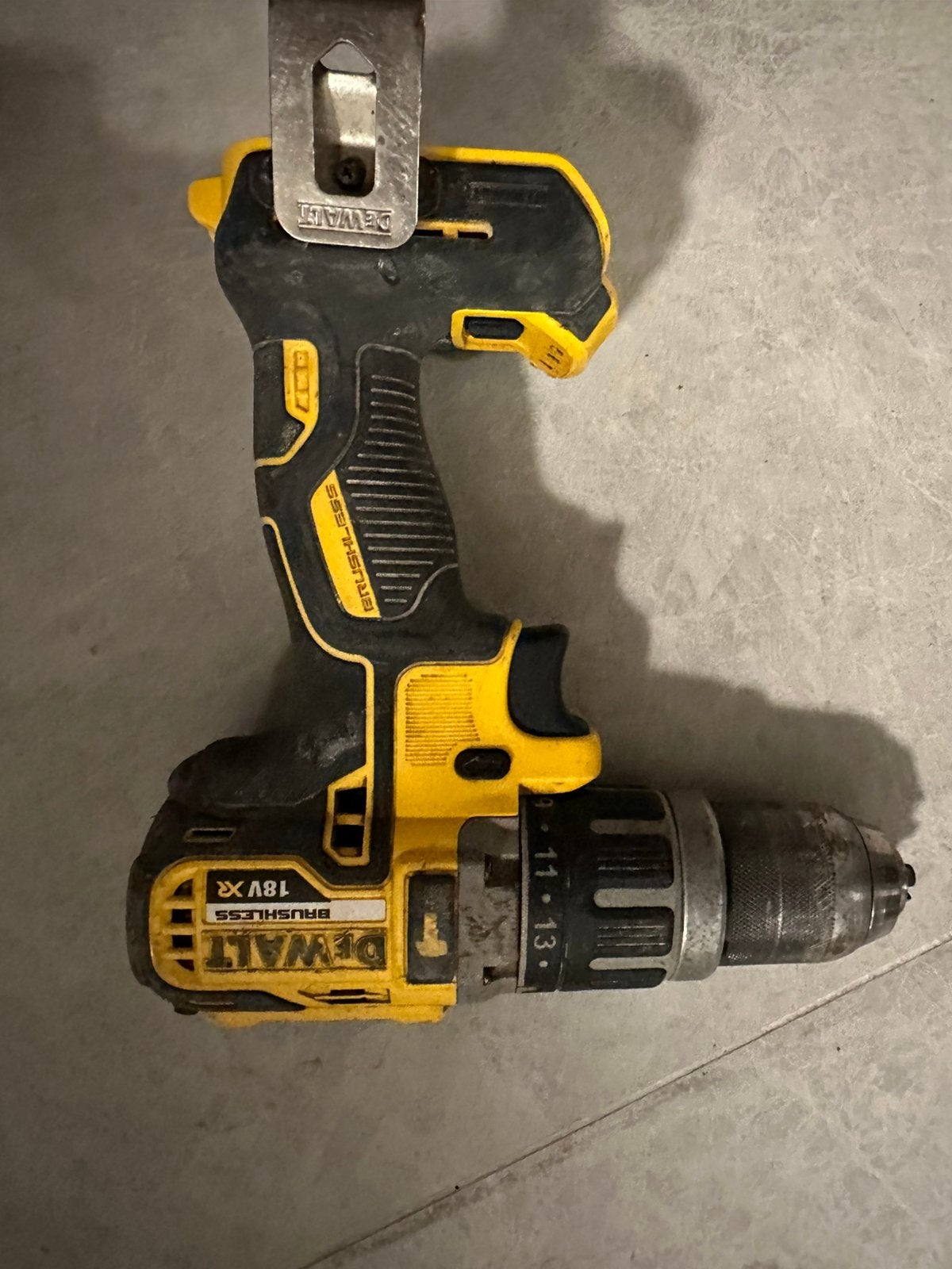 Dewalt boormachine werkt perfect, Doe-het-zelf en Bouw, Ophalen of Verzenden, Gebruikt, Boormachine