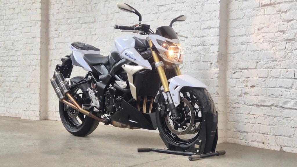 Suzuki GSR 750 GSR750 freegun Topstaat @motomobilia, Motoren, 750 cc, Sportuitlaat, Occasion, 4 cilinders