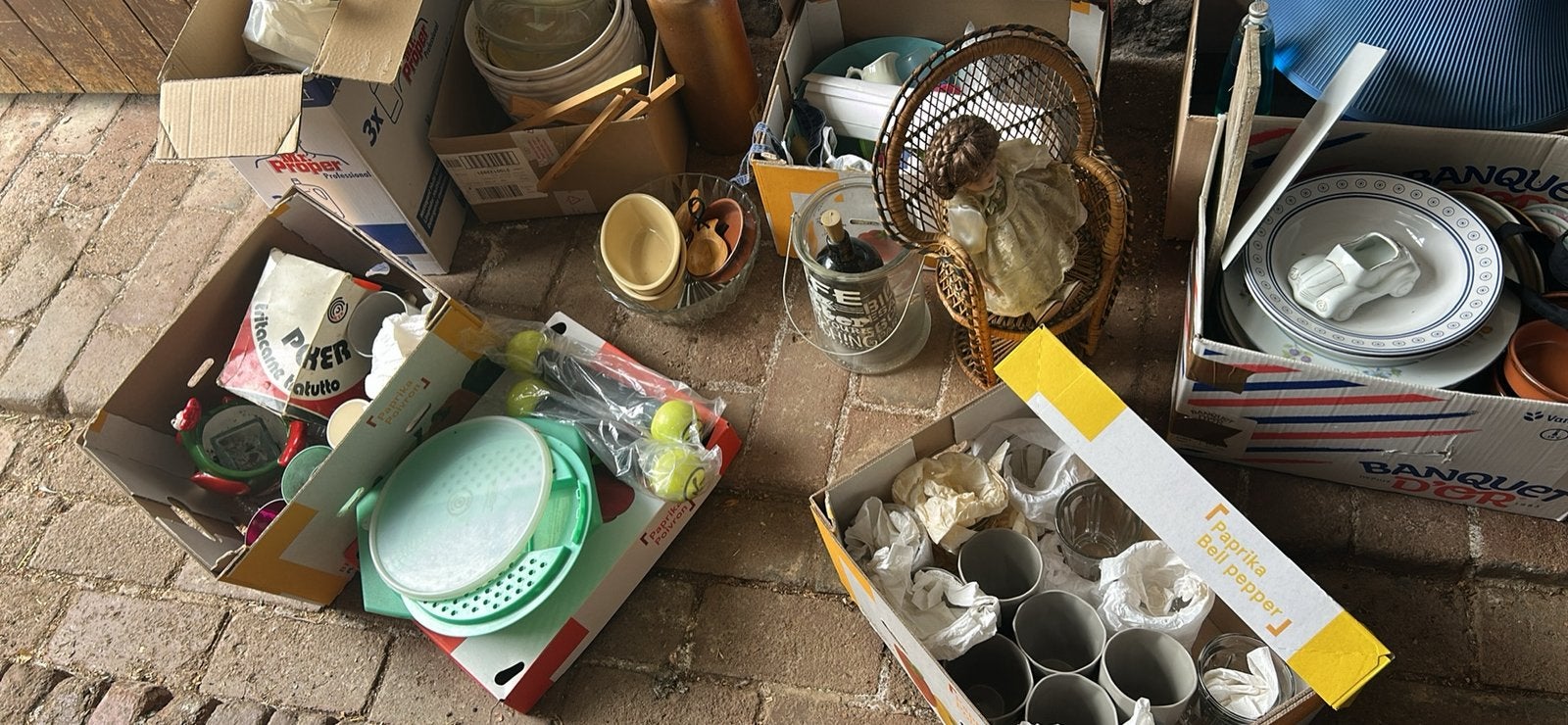 Lot pour Brocante,16 caisses., Ophalen