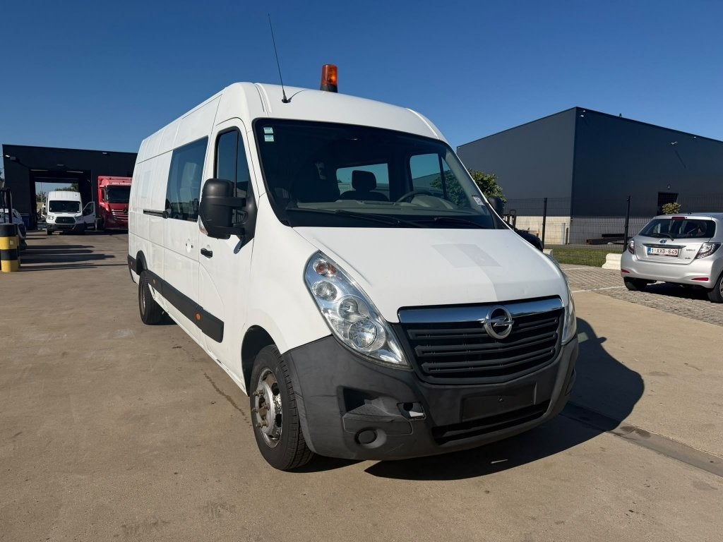 Opel Movano R3500 (Stock ID 74252), Auto's, 100 kW, Movano, Bedrijf, 6 zetels