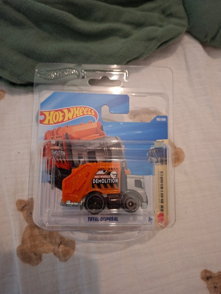 Total Disposal Hot Wheels Treasure Hunt, Enlèvement ou Envoi, Neuf, Voiture