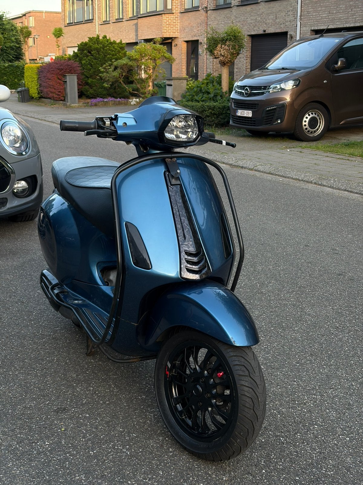 Vespa sprint e5, Ophalen, Zo goed als nieuw