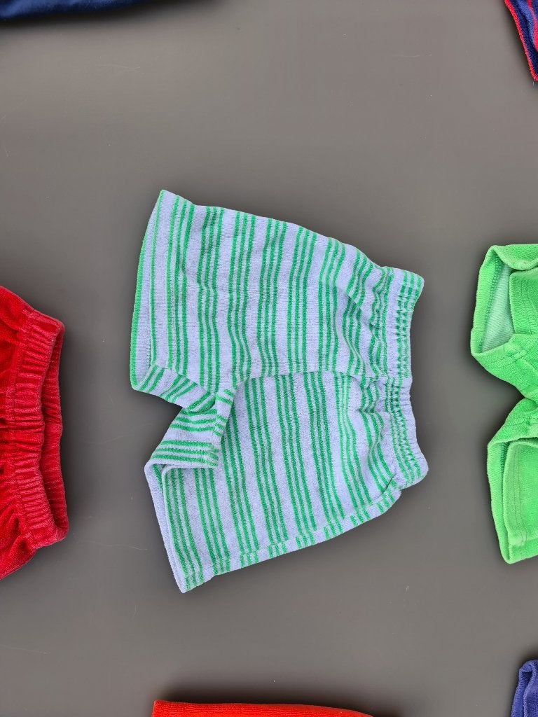 grijs met groene strepen, korte broek 74-80, Enfants & Bébés, Vêtements de bébé | Taille 74, Enlèvement, Comme neuf