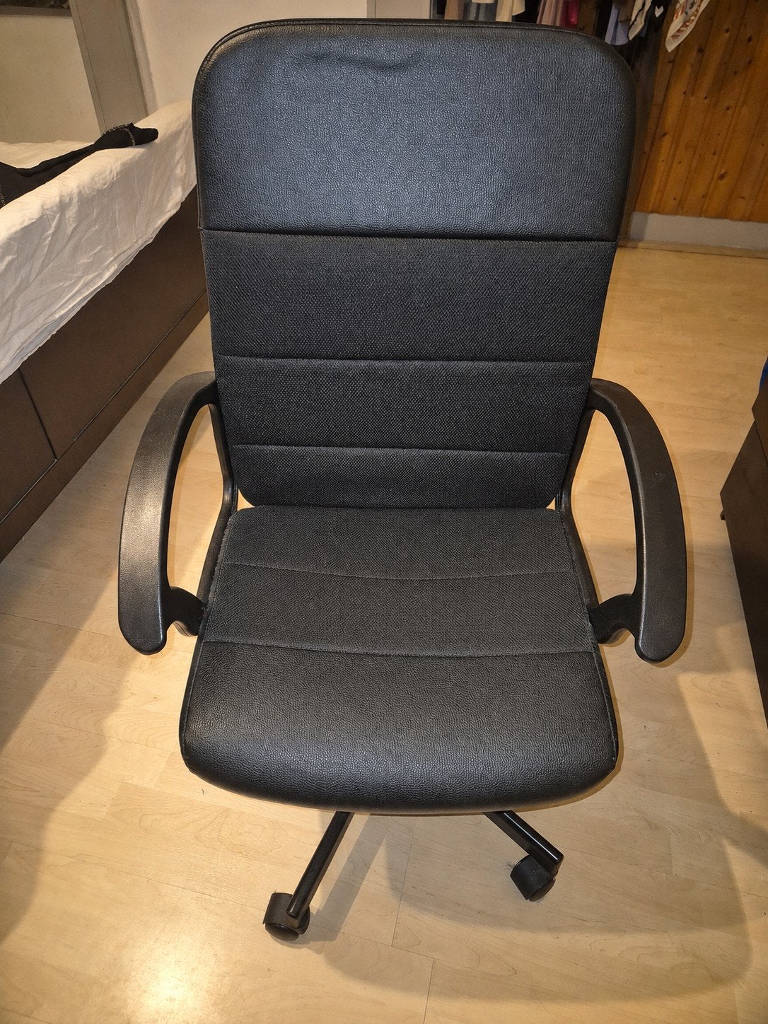 Bureau + bureaustoel zo goed als nieuw, Huis en Inrichting, Bureaus, Ophalen, 105 cm, Hout, 50 cm