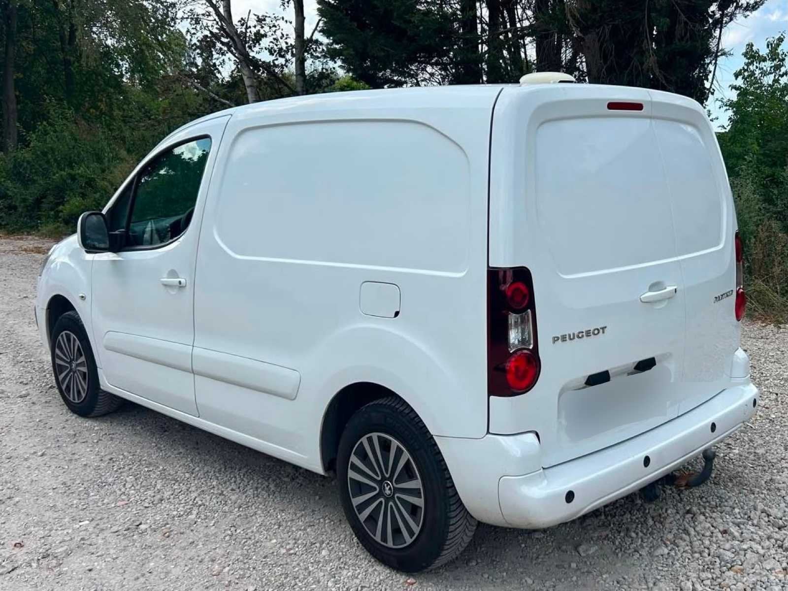 Camion léger Peugeot Partner 2018 - 3 pers - climatisation, Achat, Euro 6, Entreprise, Diesel