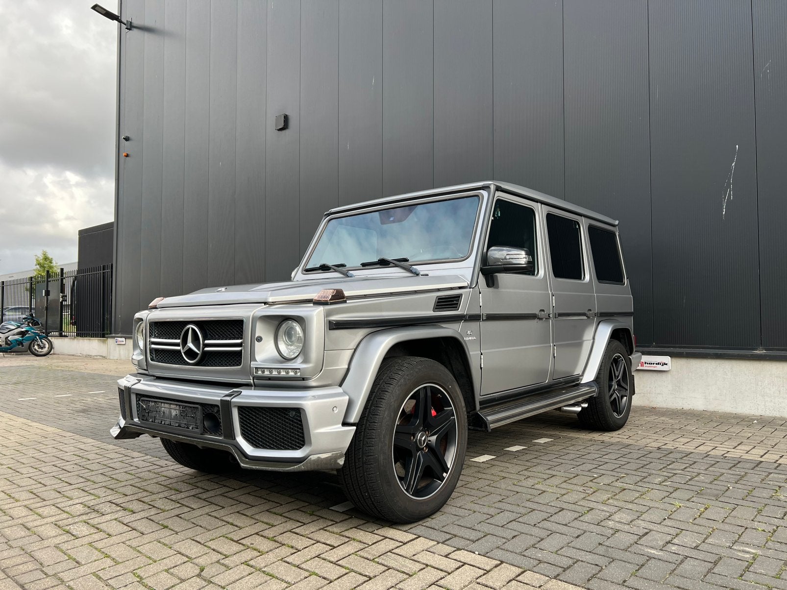 Mercedes G63 AMG | Design | Toit ouvrant | H&K | | Carbone |, Achat, Entretenue par le concessionnaire, Noir, Automatique