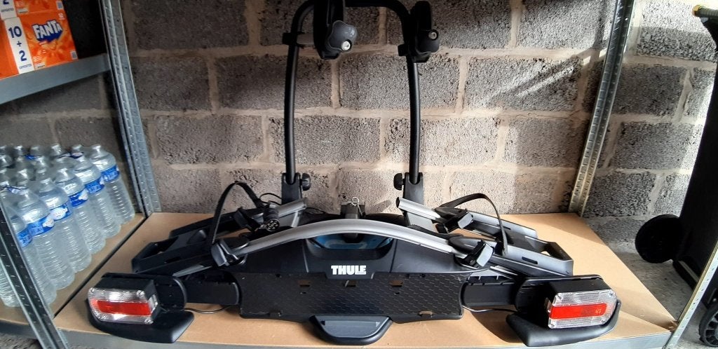 Thule fietsendrager, Ophalen, Elektrische fiets, Zo goed als nieuw, 2 fietsen