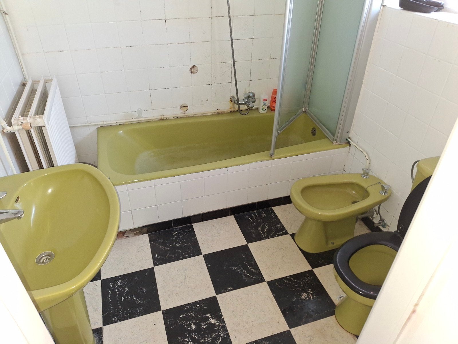 retro badkamer olijfgroen gratis af te halen, Ophalen