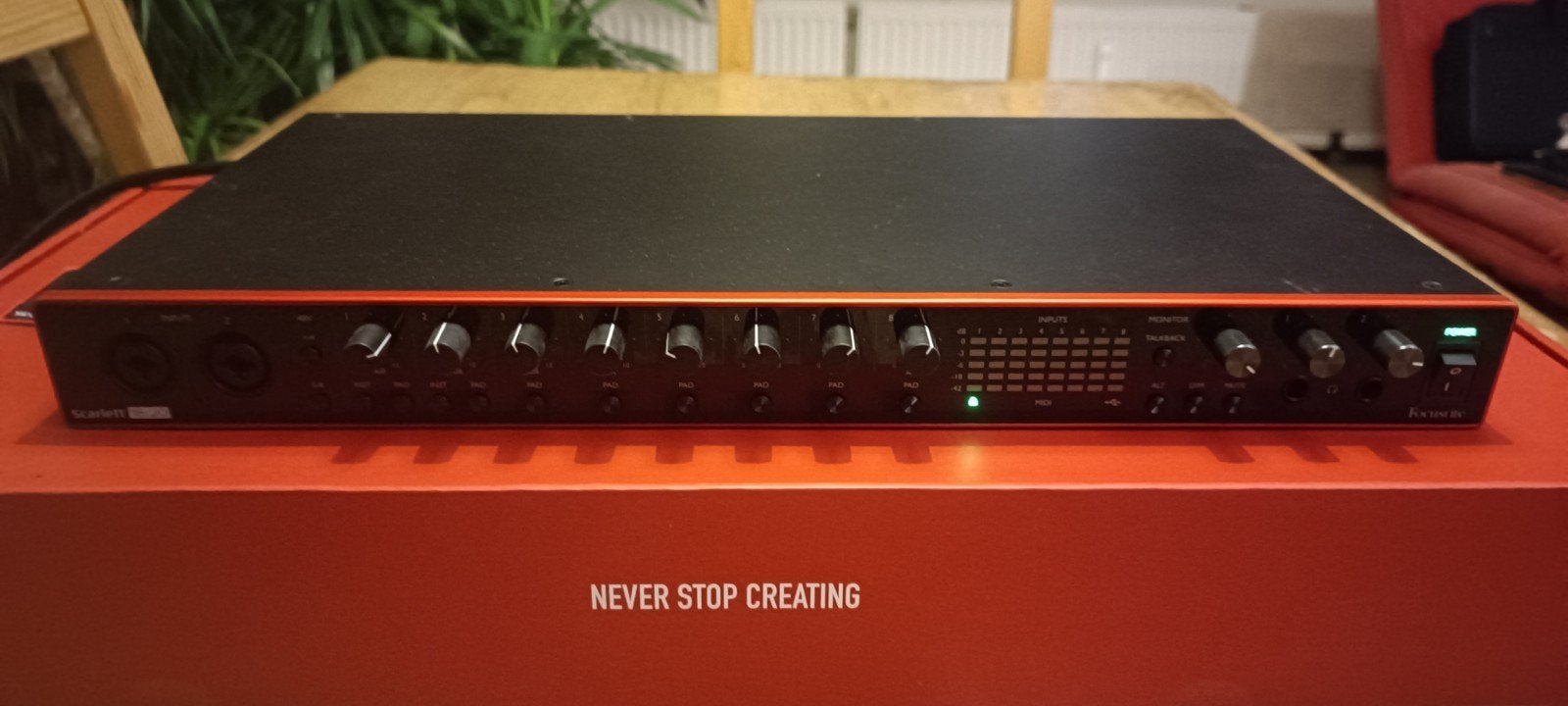 Focusrite Scarlette 18i20, Ophalen