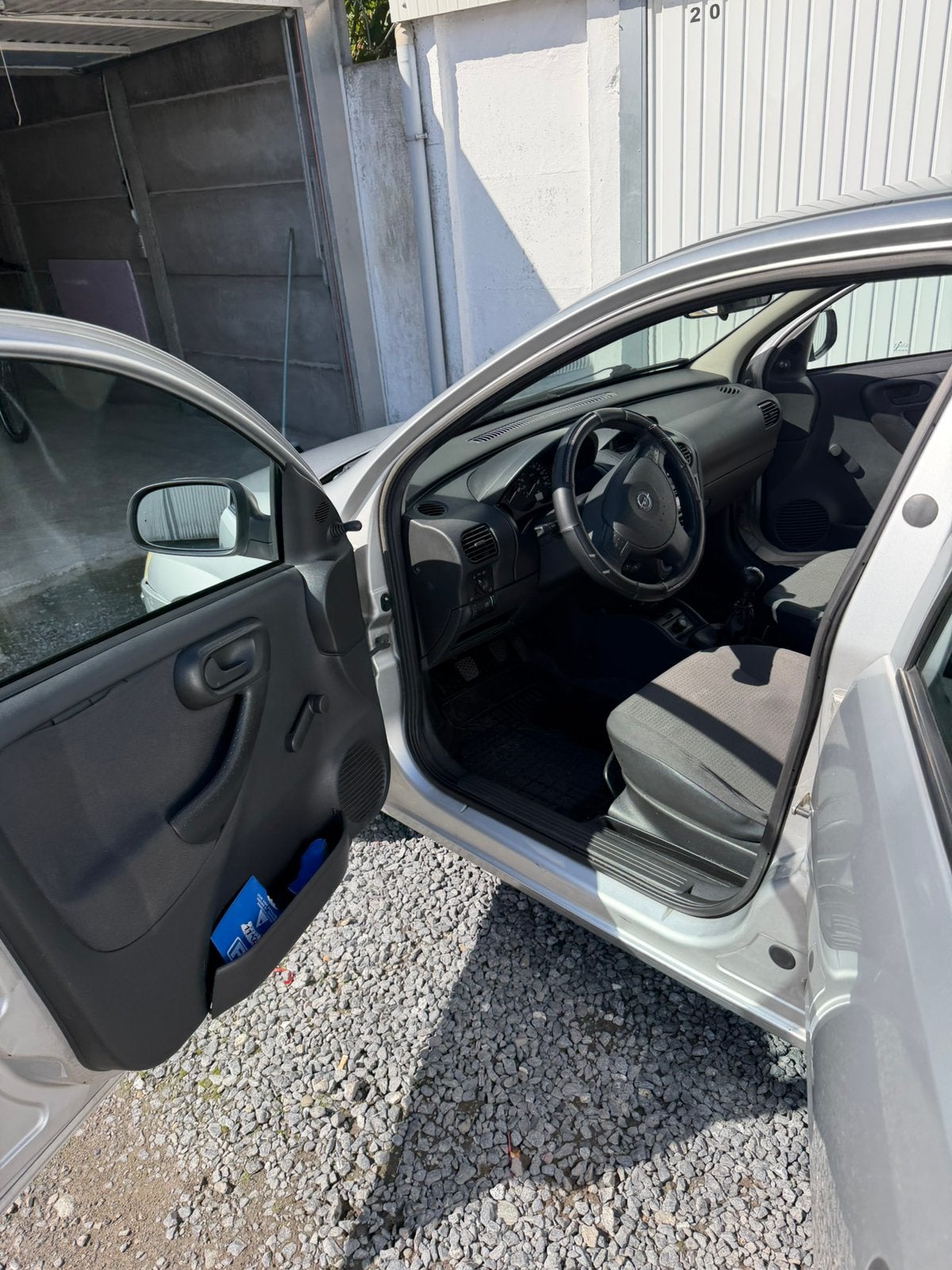 Opel corsa 1.3 2004, Autos, Argent ou Gris, Achat, Boîte manuelle, 5 portes