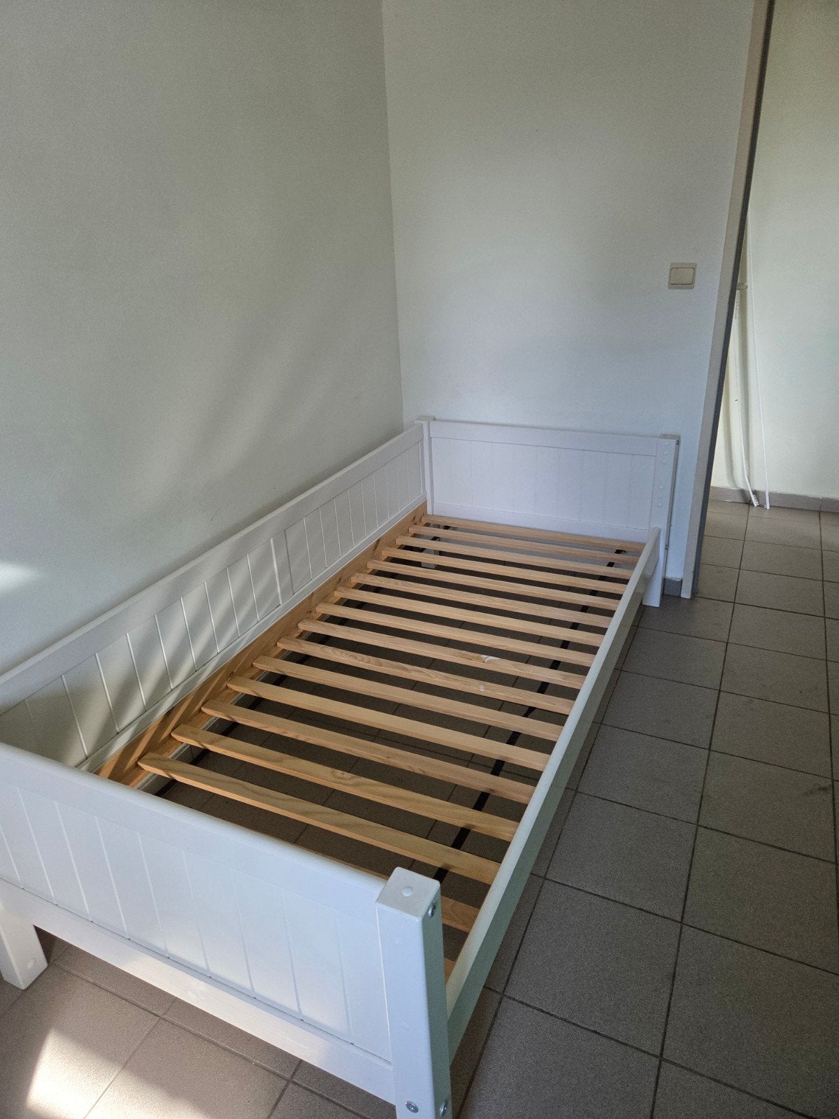 gratis een persoonsbed, Enlèvement