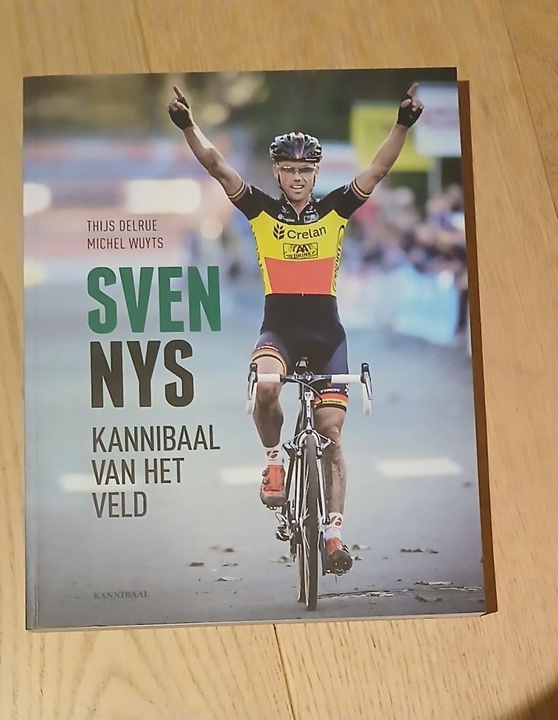 Sven Nys gesigneerd boek wielrennen, Enlèvement ou Envoi