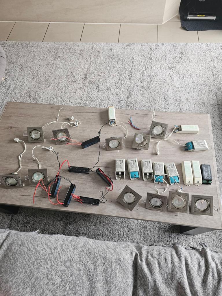 12 volt met trafo spotlamp, Huis en Inrichting, Lampen | Lampenkappen, Ophalen
