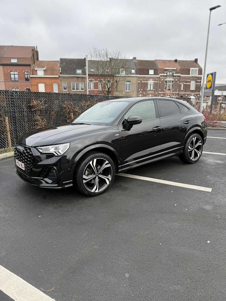 Audi q3 s-line sportback, Cuir, Carnet d'entretien, Noir, 5 portes