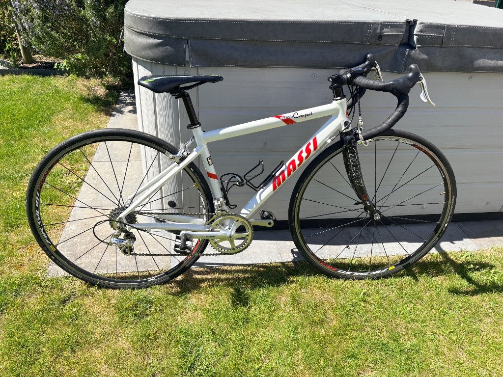 Kinder koersfiets Massi met Campagnolo groepset, Fietsen en Brommers, Gebruikt, Velgrem, Versnellingen, Ophalen